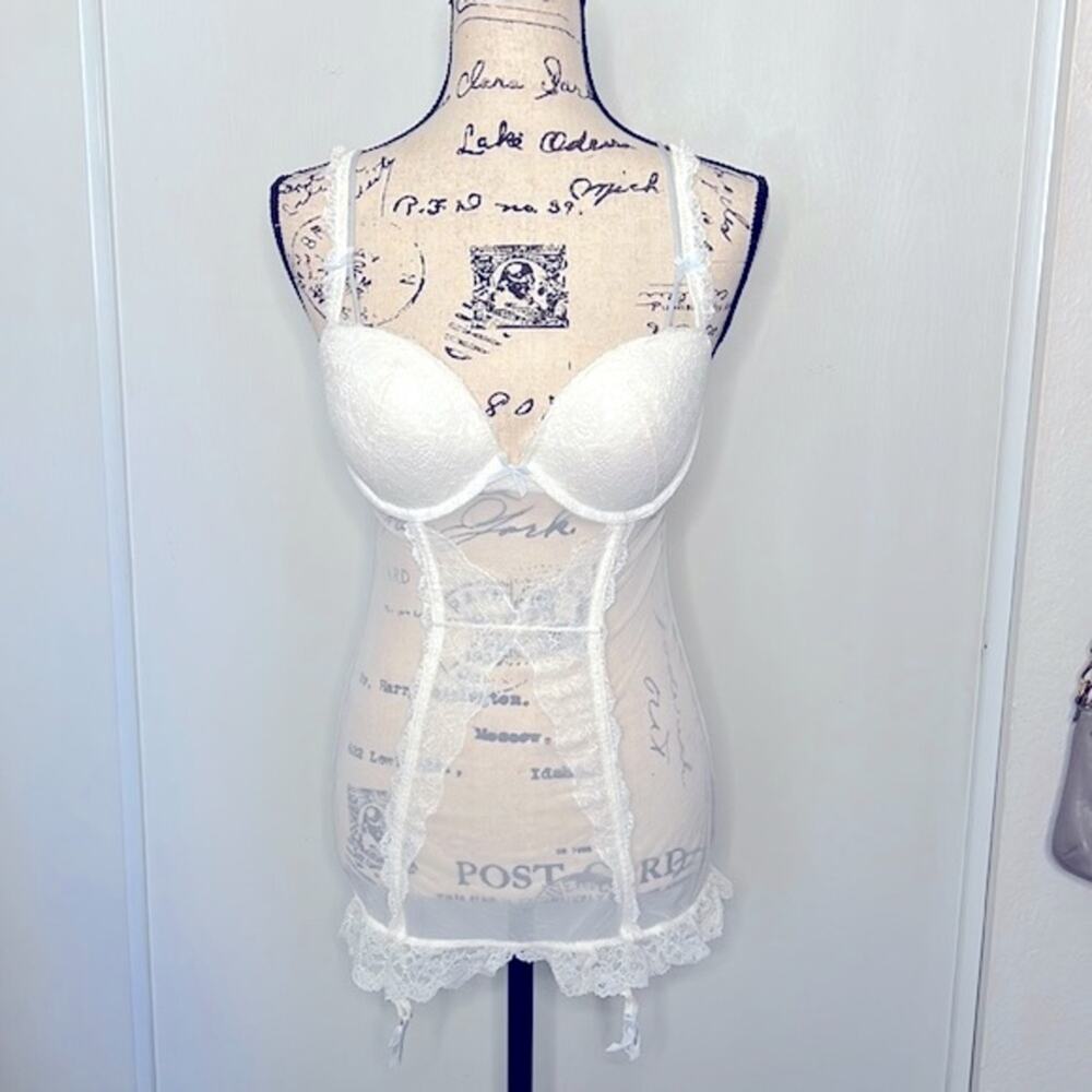 Victoria's Secret White Long Line Sheer Corset Lingerie cup size 36C